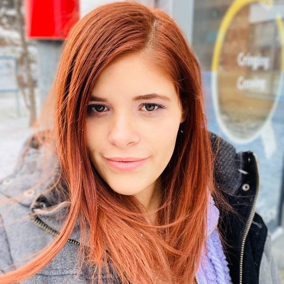 Meet your Posher, Samantha - Picture 1 of 1